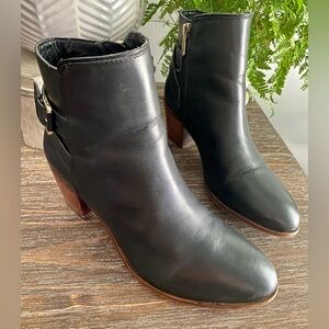 Sam Edelman Women’s 7.5 Black Leather Zip Up Heeled Ankle Boots